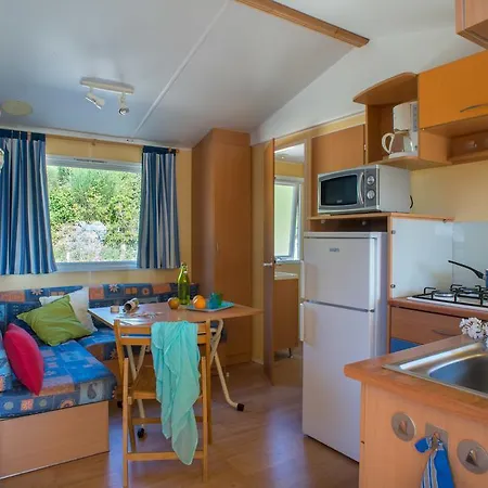 Camping Les Bastets Marsanne