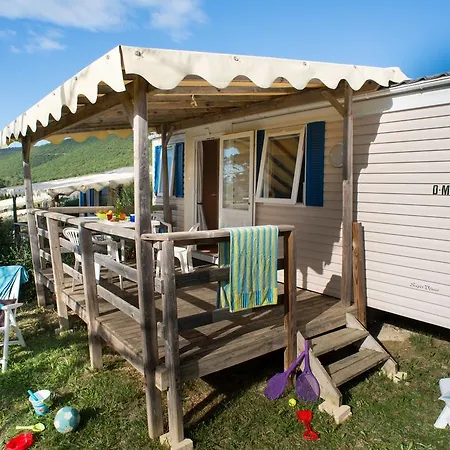 Camping Camping Les Bastets 4*