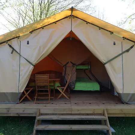 Camping Les Bastets Camping 4*