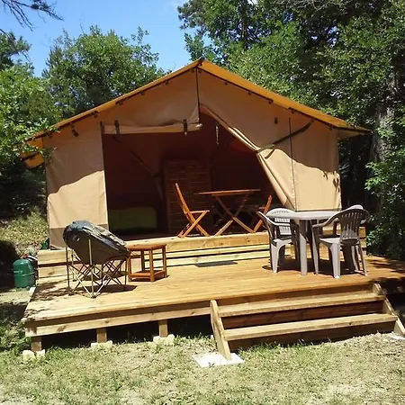 Camping Les Bastets
